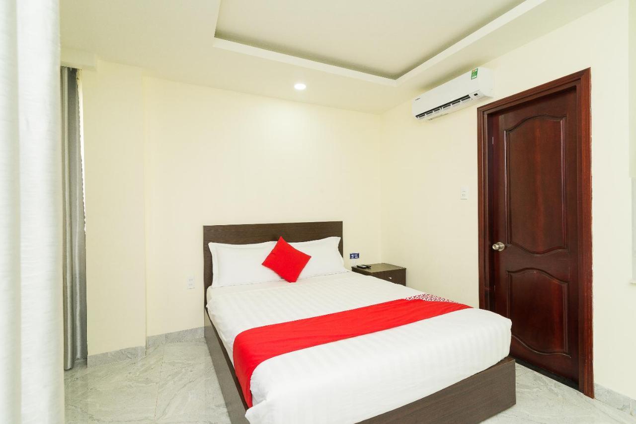 Oyo 176 374 Hotel Nha Trang Exterior photo