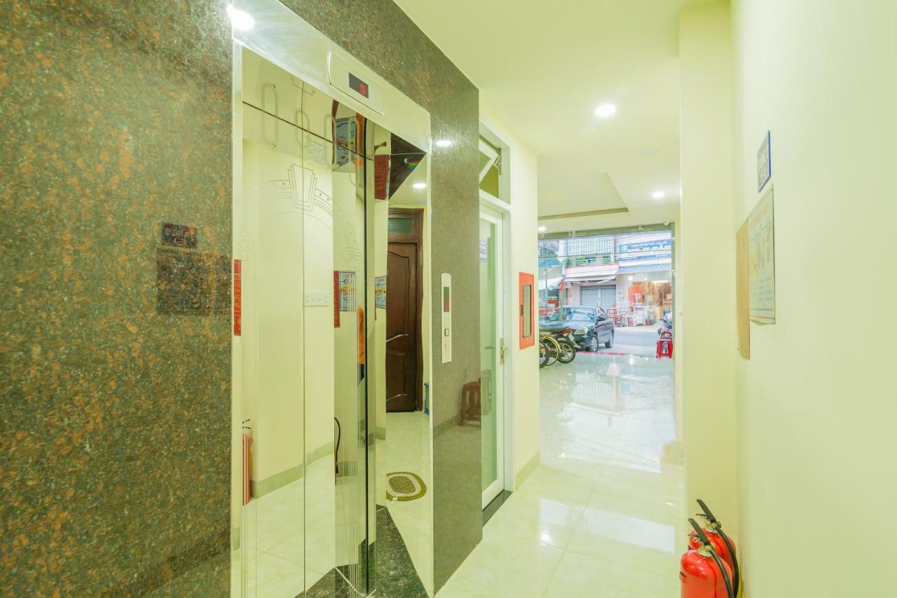Oyo 176 374 Hotel Nha Trang Exterior photo